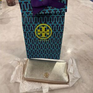 Tory Burch gold Robinson wallet